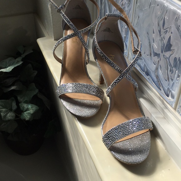 pretty silver heels